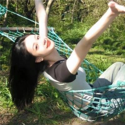 蒙面纱的男子 海报