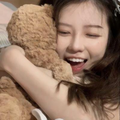 粉色樱与大眠王 海报